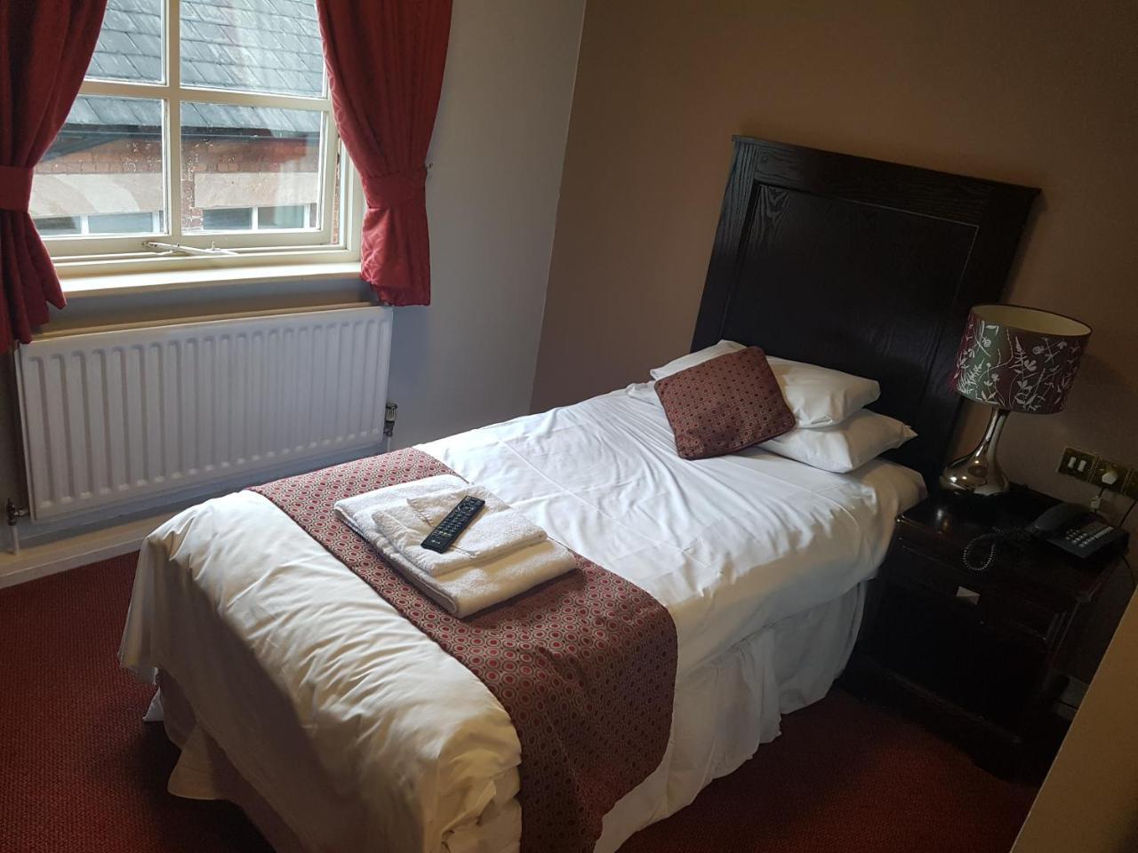 Lion And Swan Hotel Congleton Habitación foto