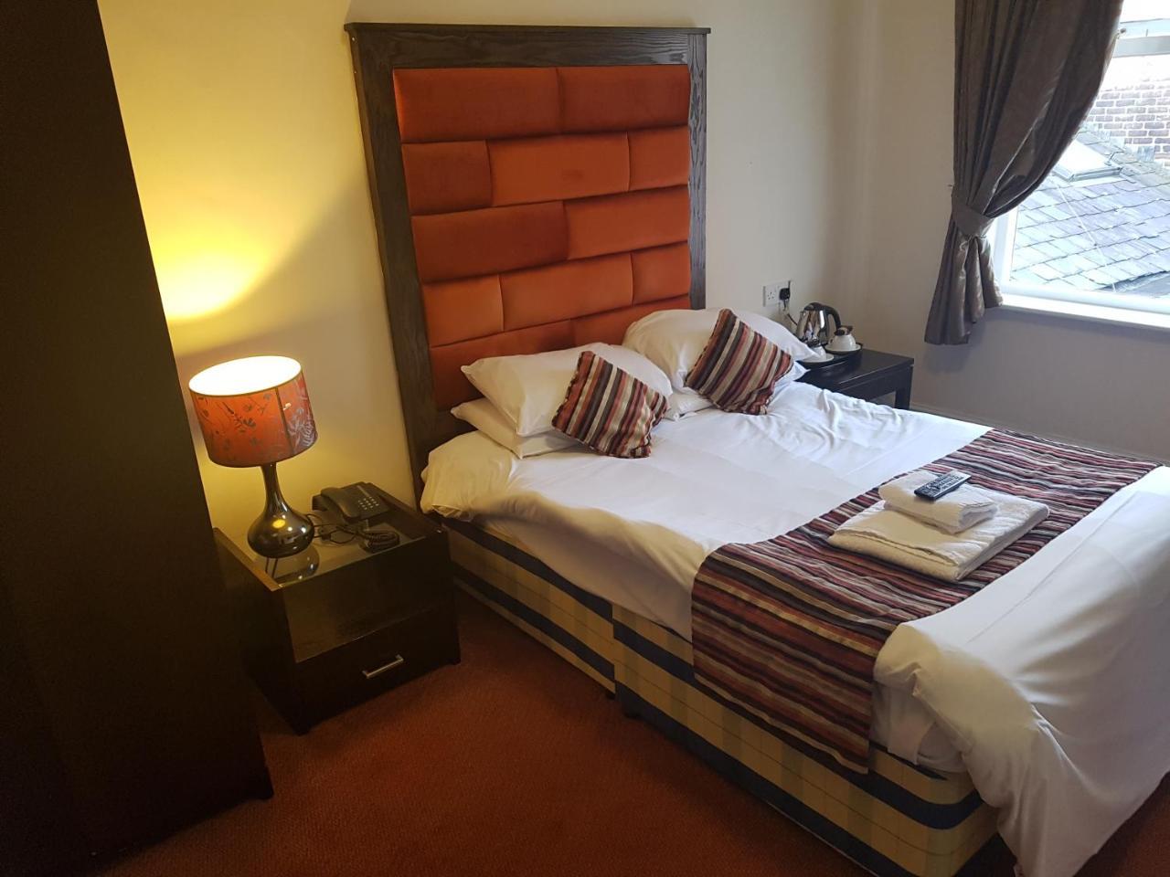 Lion And Swan Hotel Congleton Habitación foto
